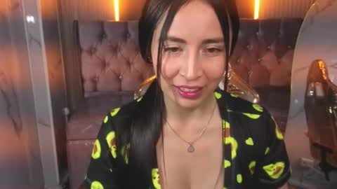 Snapshot of velvet_celeste_b chatting on April 2026 12:29:02 PM velvet_celeste_b online show from April 2026 12:29:02 PM