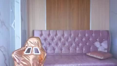 Snapshot of velvet_celeste_b chatting on June 2026 12:32:02 AM velvet_celeste_b online show from June 2026 12:32:02 AM