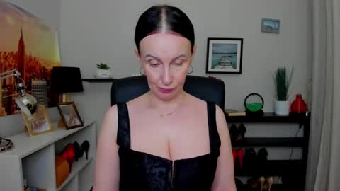 Jasmine online show from October 2025 06:03:01 AM