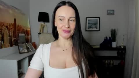 Snapshot of velvet_jasmine chatting on March 2026 06:43:02 AM Jasmine online show from March 2026 06:43:02 AM