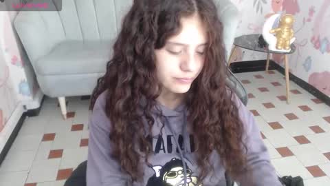 velvet_moon_v online show from February 2026 01:12:02 PM