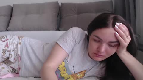 velvetmoon123 online show from April 2026 06:20:02 AM