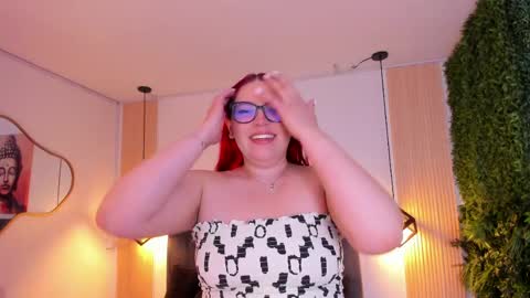 velvetscarlett online show from April 2026 01:41:01 PM