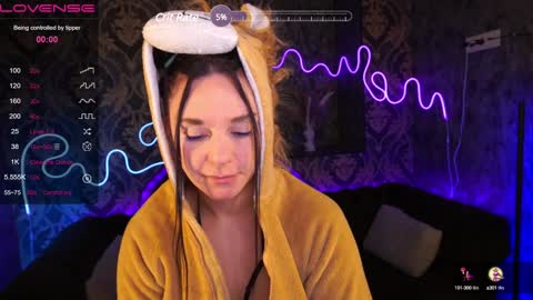 Snapshot of velvetsky_ chatting on December 2024 07:38:01 AM Stella online show from December 2024 07:38:01 AM