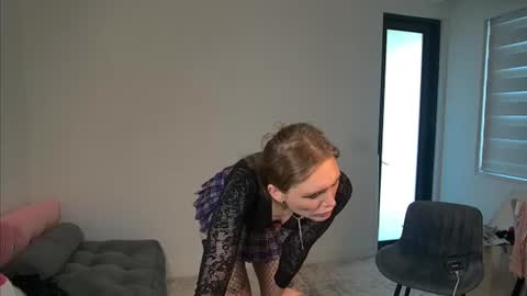 VelvetTGirl online show from June 2026 04:09:02 PM