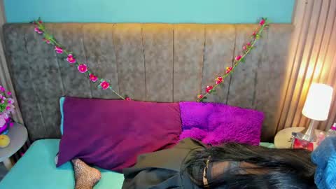 velvettnova online show from August 2026 04:28:01 AM