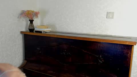 VelvetVine online show from June 2026 07:56:01 AM