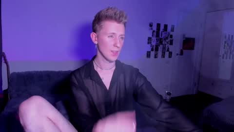 Vence online show from March 2026 08:23:02 PM