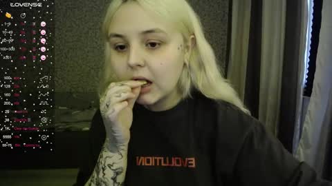 eva 3 online show from October 2025 11:19:01 AM