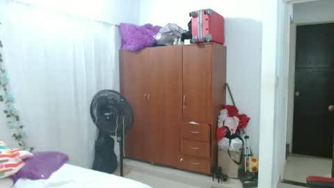 Snapshot of venecasexy44 chatting on February 2026 10:16:01 AM venecasexy44 online show from February 2026 10:16:01 AM