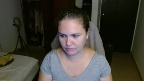 Snapshot of venecasexy44 chatting on March 2026 11:22:01 PM venecasexy44 online show from March 2026 11:22:01 PM