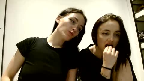 VenesuelaXq online show from December 2025 03:29:01 PM