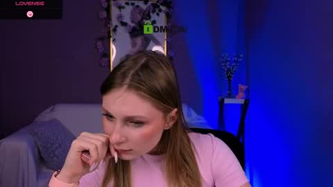 venezia_barton online show from March 2026 08:35:02 PM