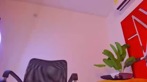 Snapshot of vennusasm1 chatting on October 2025 10:23:02 PM vennusasm1 online show from October 2025 10:23:02 PM