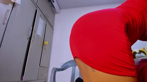 vennuss19 online show from January 2026 08:12:01 PM