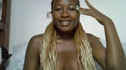 venom_kisses5050 online show from February 2026 12:01:02 PM