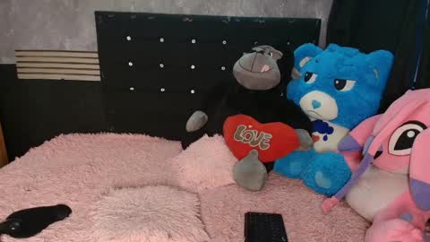 Snapshot of venus_26_ chatting on May 2026 10:28:01 PM eva online show from May 2026 10:28:01 PM