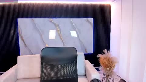 Snapshot of venus_cooperr chatting on July 2026 11:25:01 AM Venus Cooperr online show from July 2026 11:25:01 AM