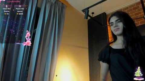 VENUS online show from January 2025 11:24:01 AM