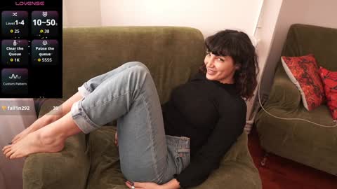 Snapshot of venus_in_jeans chatting on March 2026 10:56:02 AM Bella online show from March 2026 10:56:02 AM