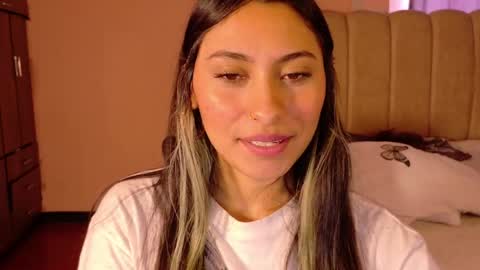 Mary online show from April 2026 07:07:02 PM