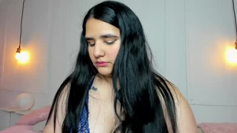 Snapshot of venus_naughty_1 chatting on January 2025 01:04:02 PM Sofi online show from January 2025 01:04:02 PM