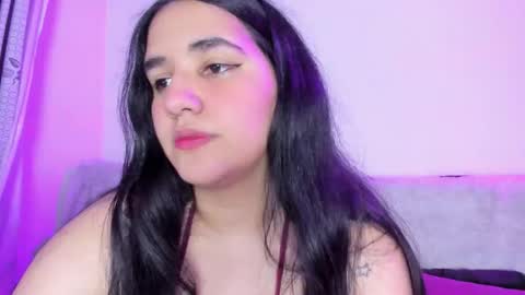 Snapshot of venus_naughty_1 chatting on November 2025 12:43:02 AM Sofi online show from November 2025 12:43:02 AM