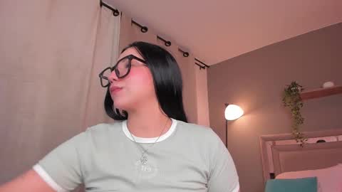 venus_reid online show from March 2025 10:00:02 AM