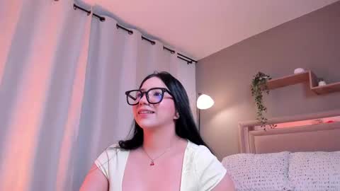 venus_reid online show from September 2025 04:47:01 AM