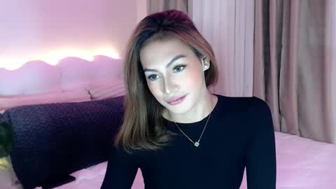 Venus Sunrise Bombshell online show from February 2026 01:06:01 AM