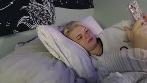 Miss Venus online show from October 2025 12:49:02 PM