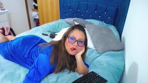 venushot1xx online show from November 2025 09:11:01 AM