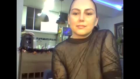 VENUSINA07 online show from October 2025 05:10:01 AM