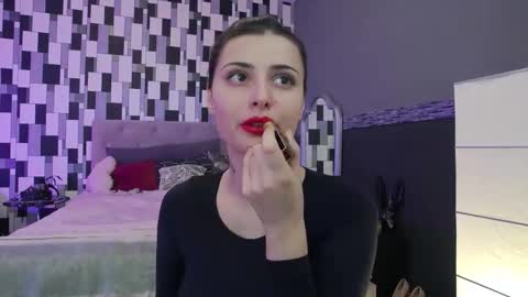 venusinylons online show from November 2025 12:37:01 PM