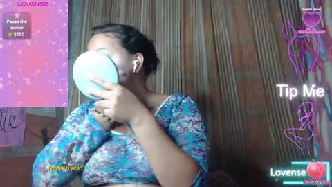 Snapshot of venuslovelatina chatting on March 2026 08:26:33 AM venuslovelatina online show from March 2026 08:26:33 AM