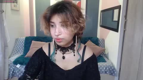Snapshot of venusmist chatting on September 2025 07:47:02 PM Venus Mist online show from September 2025 07:47:02 PM