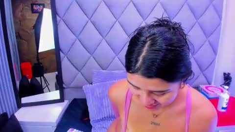 Venusowen  online show from November 2025 12:26:01 PM