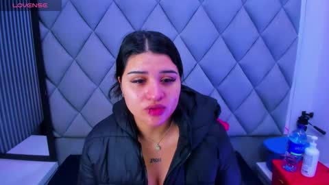 Venusowen  online show from January 2026 01:05:02 PM