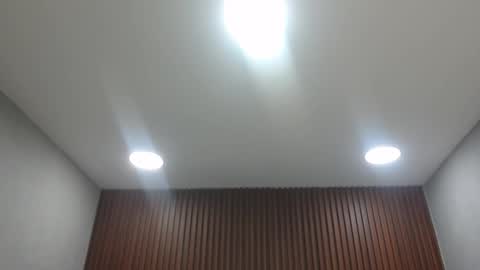 Nice to greet you my name is Vanessa  online show from October 2025 12:27:01 PM