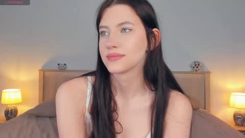 Snapshot of veolasil chatting on May 2026 08:03:02 PM Veola online show from May 2026 08:03:02 PM