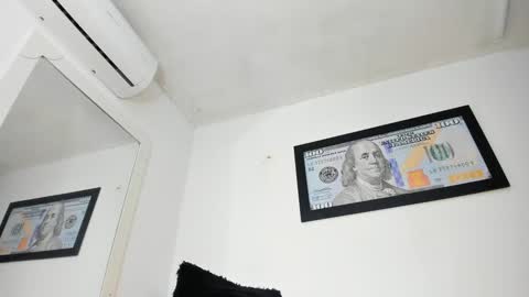 Snapshot of vera_candella chatting on February 2025 05:18:01 PM vera online show from February 2025 05:18:01 PM