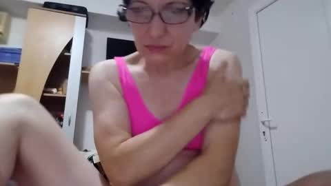 Vera online show from October 2025 11:24:02 PM