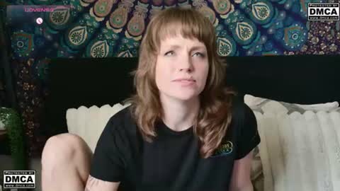 Snapshot of vera_quinn chatting on June 2026 06:08:01 PM Vera Quinn online show from June 2026 06:08:01 PM