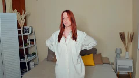 Delora online show from May 2026 07:43:01 PM