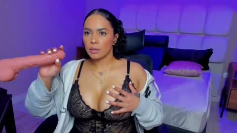 Snapshot of vero_milff chatting on November 2025 07:50:02 PM Vero online show from November 2025 07:50:02 PM