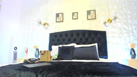 Vero online show from September 2025 11:01:02 AM