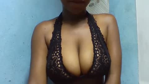 verolla31 online show from February 2025 02:25:01 AM