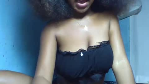 verolla31 online show from March 2025 07:42:02 PM