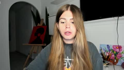 Lolitalolz online show from October 2025 04:49:01 PM