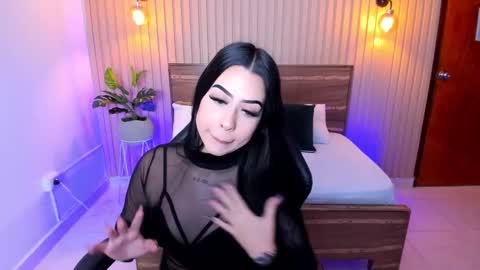 Snapshot of veronica_19_ chatting on December 2024 07:22:02 PM VERONICA online show from December 2024 07:22:02 PM